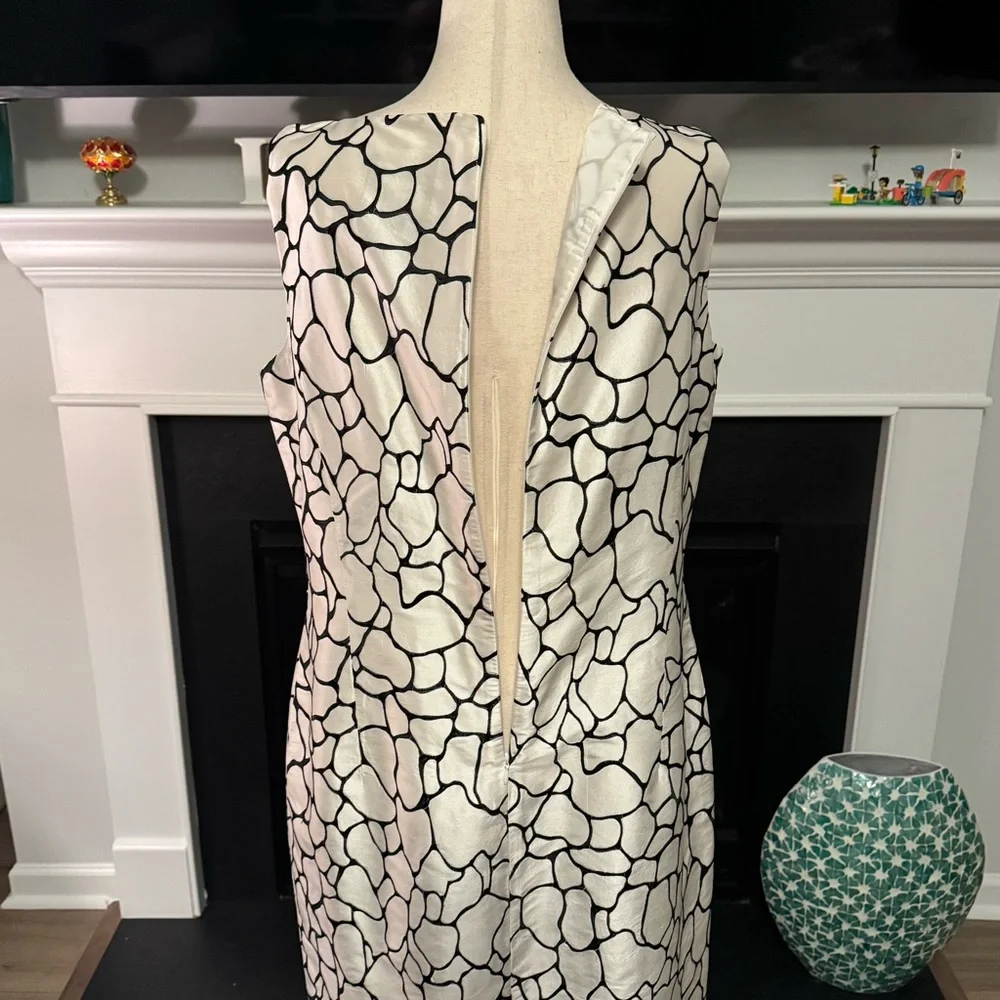 Doncaster 100% Silk Sheath Dress | Black & Cream Abstract Print | Size 12 - Picture 7 of 10